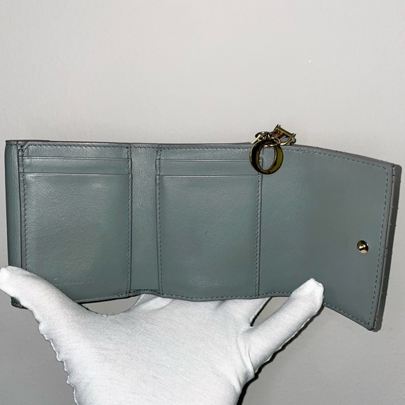 Auth CHRISTIAN DIOR Lady Dior Gray Trifold wallet  with Dior Charm - Picture 3 of 7